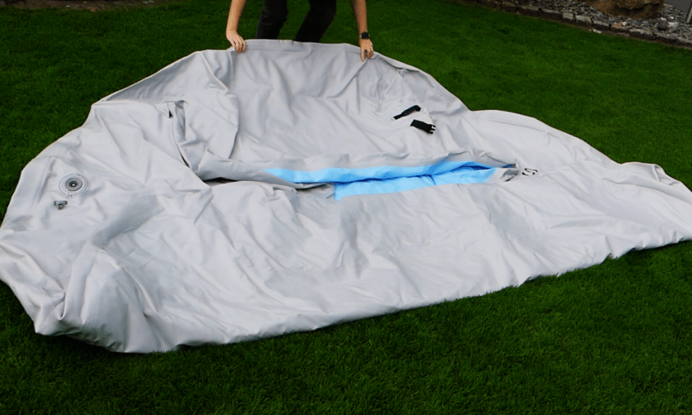 Installation 3 Aufblasbarer Drop Stitch Pool ausrollen